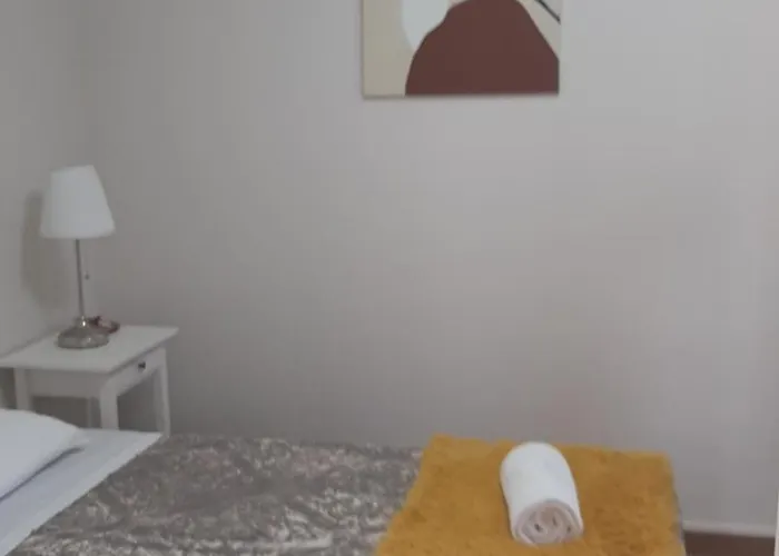 Flamingos Rio Vandrarhem Montijo